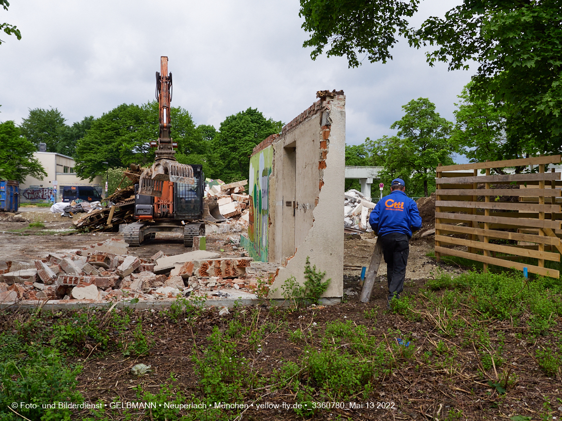 13.05.2022 - Baustelle am Haus für Kinder in Neuperlach